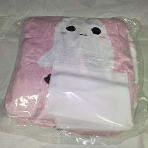 Cute Pink Ghost Blanket 60 X 80 Inches NEW